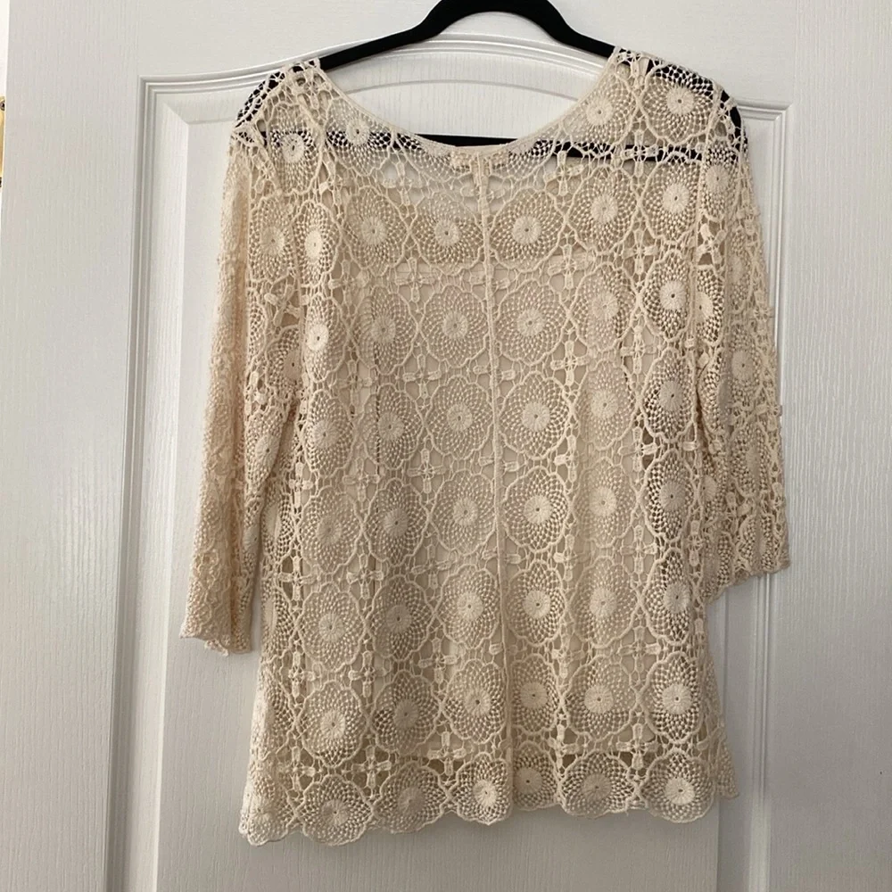 Crocheted Top With Attached Shell - Picture 2 of 10